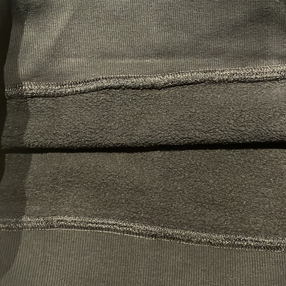 TNA Cozy AF Fleece Crew Neck - Picture 3 of 5